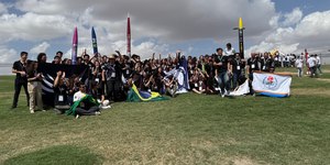 Brasileiros fazem história em torneio de foguetes nos EUA