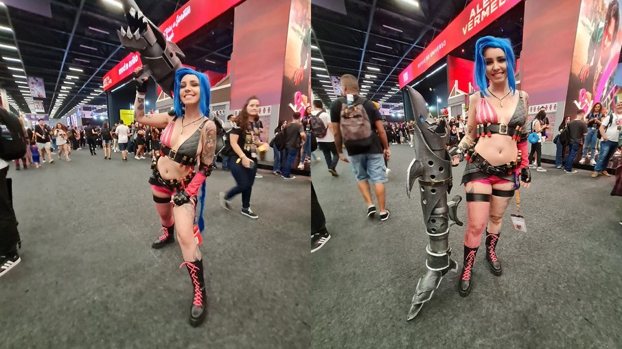 Jinx cosplayer from 'Arcane' at 'CCXP22'