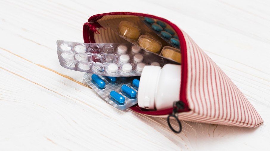 Como transportar medicamentos com segurança em viagem