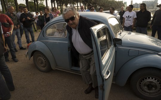 Pepe Mujica era fã do Volkswagen Fusca; relembre carro icônico