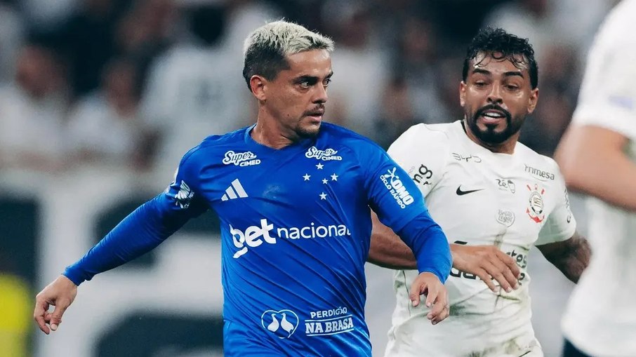 Fagner atuando contra o Corinthians Fagner atuando contra o Corinthians
