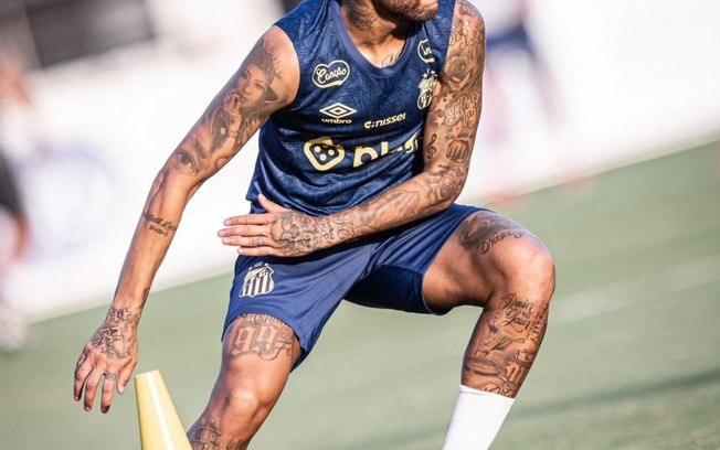 Neymar retorna aos treinos em busca da semifinal do Campeonato Paulista Neymar retorna aos treinos em busca da semifinal do Campeonato Paulista