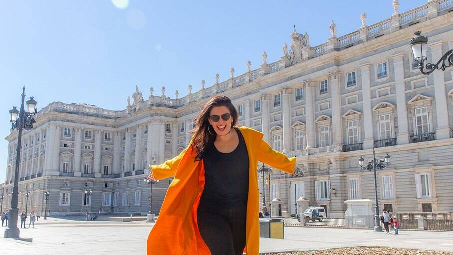 Palácio Real de Madrid é a residência oficial da realeza espanhola e conta com mais de 3 mil divisões.
