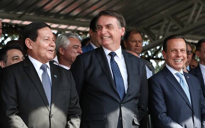 Vice-presidente Hamilton Mourão, presidente Jair Bolsonaro e governador de São Paulo, João Doria