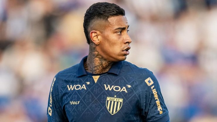 Apostas e polêmicas: relembre a trajetória de Alef Manga