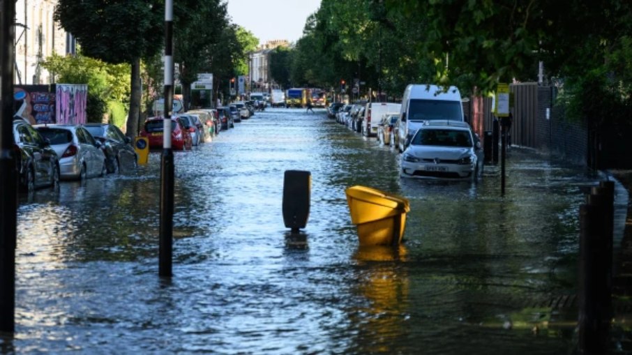 A capital da Inglaterra foi atingida por grandes inundações no ano passado 