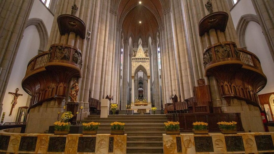 Basílica da Nossa Senhora da Aparecida – Aparecida/SP Basílica da Nossa Senhora da Aparecida – Aparecida/SP