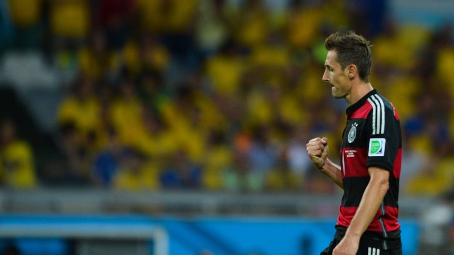 Miroslav Klose se tornou o maior artilheiro da história da Copa do Mundo nos 7 a 1 contra o Brasil Miroslav Klose se tornou o maior artilheiro da história da Copa do Mundo nos 7 a 1 contra o Brasil