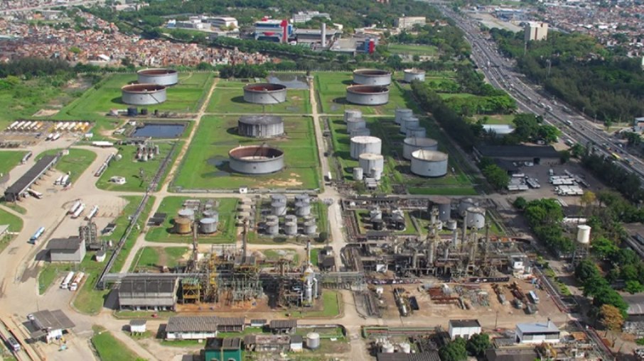 Refinaria de Manguinhos Refinaria de Manguinhos