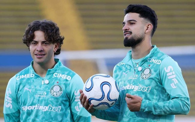 Abel Ferreira durante treinamentos do Palmeiras na Data Fifa