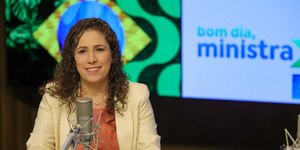 Abstenção no Enem dos Concursos fica em 20%, diz Esther Dweck