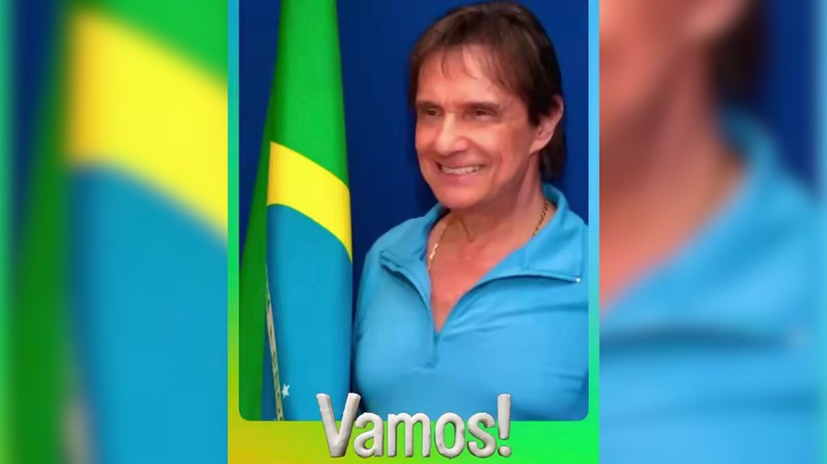 Roberto Carlos na estreia do Brasil na Copa do Mundo