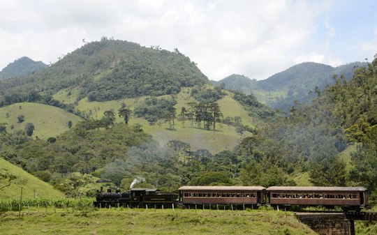 Confira as datas dos passeios do trem da Mantiqueira em dezembro