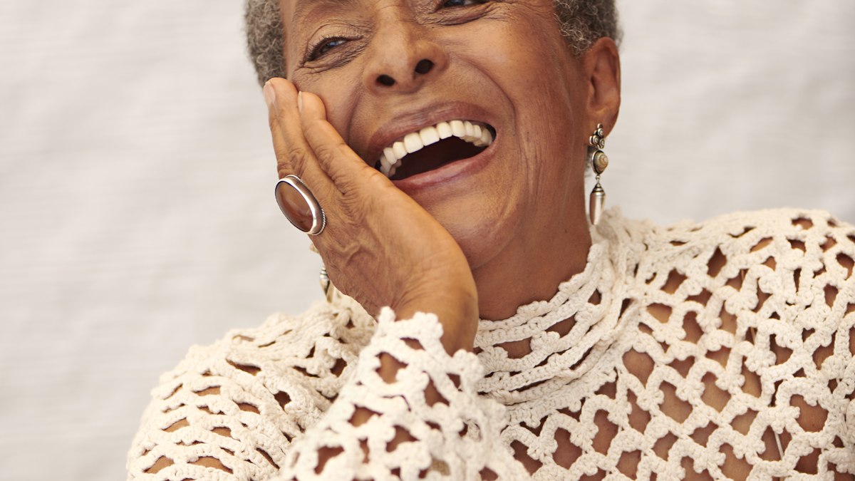 Susana Baca traz a beleza da música afro-peruana ao Brasil