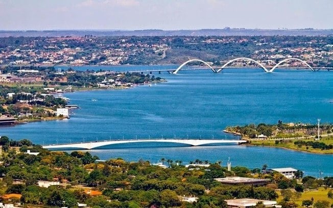 GDF quer tirar do papel a construção de mais pontes no Lago Paranoá