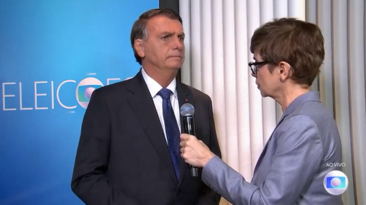 Jair Bolsonaro deu entrevista à jornalista Renata Lo Prete após último debate