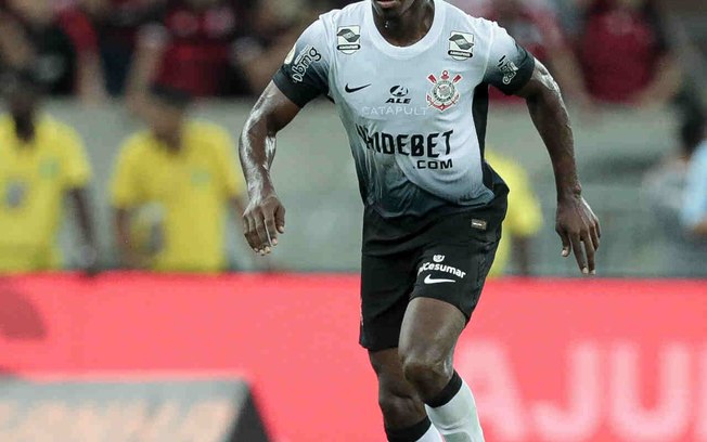 Félix Torres tornou-se um dos principais jogadores do elenco do Corinthians