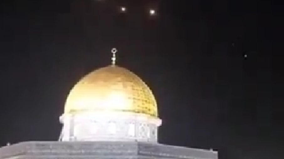 Israel intercepta drones lançados pelo Irã