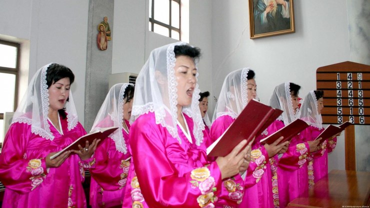 Como a Coreia do Norte tenta erradicar igrejas clandestinas