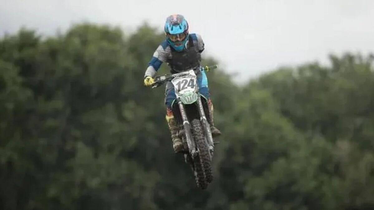 Piloto com braço amputado morre em corrida de motocross na Argentina, motovelocidade