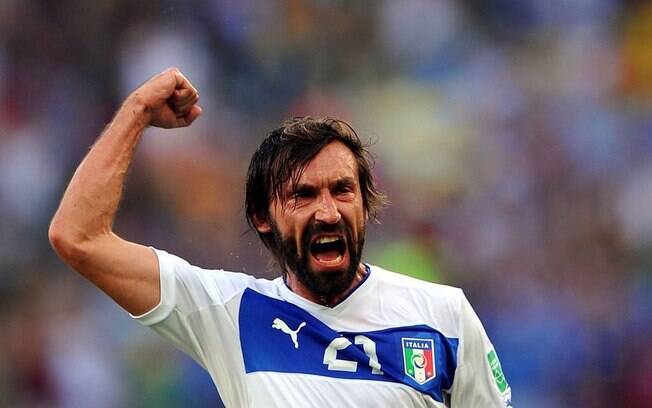 Andrea Pirlo foi campeão com a Itália da Copa de 2006 e agora pode ser auxiliar do técnico Roberto Mancini