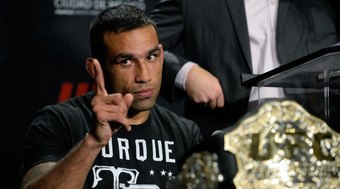 Campe%C3%A3o%20do%20UFC%2C%20Fabricio%20Werdum%20anuncia%20volta%20aos%20oct%C3%B3gonos