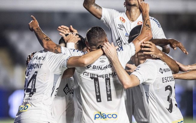 Santos vence a terceira partida seguida e tem início arrasador