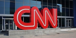 Canais de notícias mostram que para nada servem