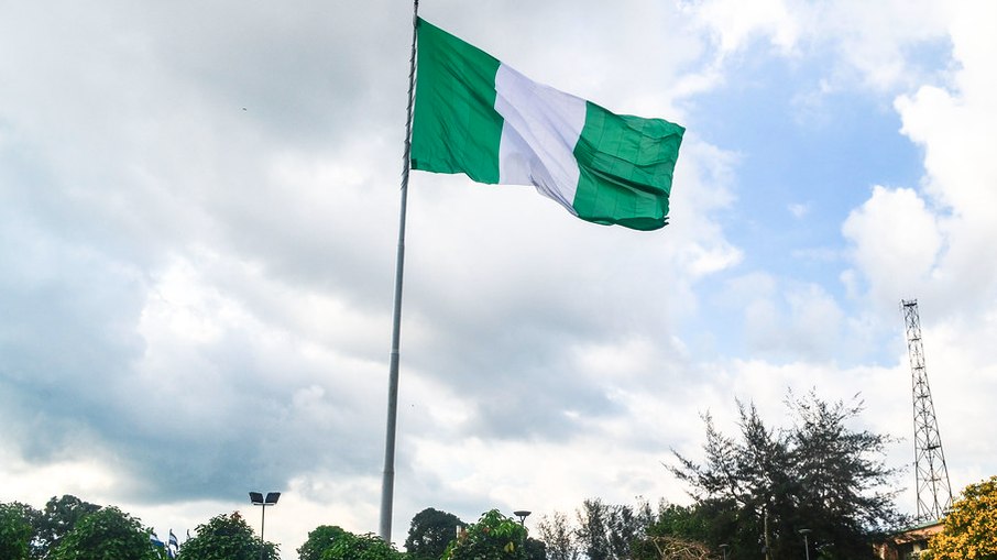 Polícia nigeriana encontra 20 corpos mumificados em apartamento