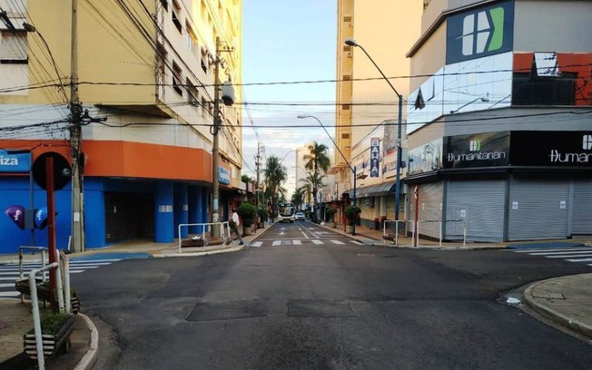 Atenção! Comércio de Araraquara terá mudanças em dois feriados deste mês