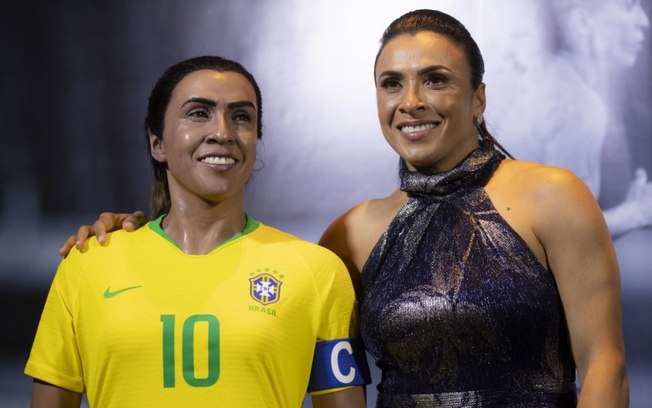 Marta ganha estátua no museu da CBF e celebra: 'Estamos colhendo frutos'