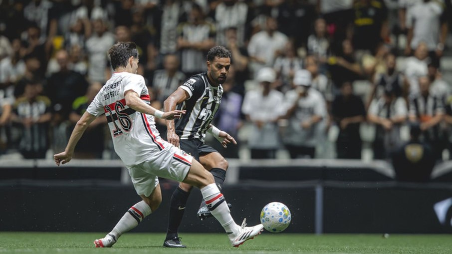 Galo derrotou o Tricolor, que vinha invicto no campeonato
