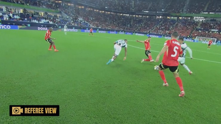 Copa do
Mundo de Clubes terá câmeras em juízes e mais inovações