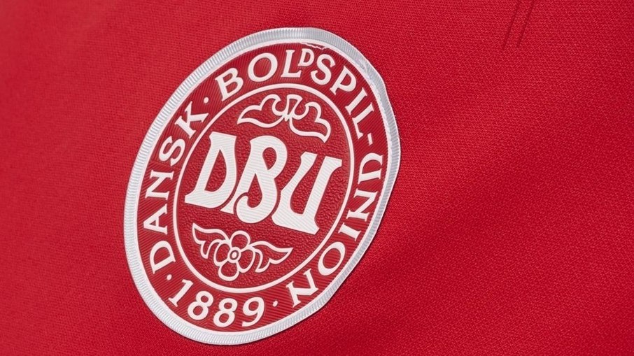 Seleção da Dinamarca foi proibida pela Fifa de usar camisa com protesto