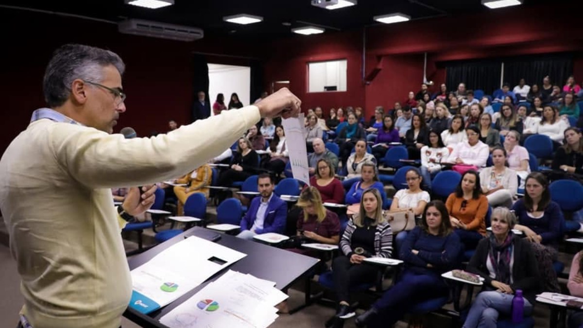 O risco do apagão docente e
o valor da sala de aula - QTU Questões do Universo