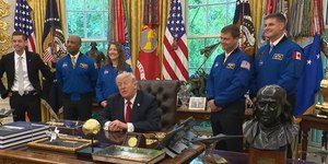 Vídeo: Trump tira sarro de diretor da Nasa ao vivo