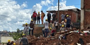 Juiz de Fora e Ubá têm 64 mortes e chuva deve diminuir