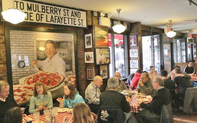 Little Italy tem a primeira pizzaria da cidade