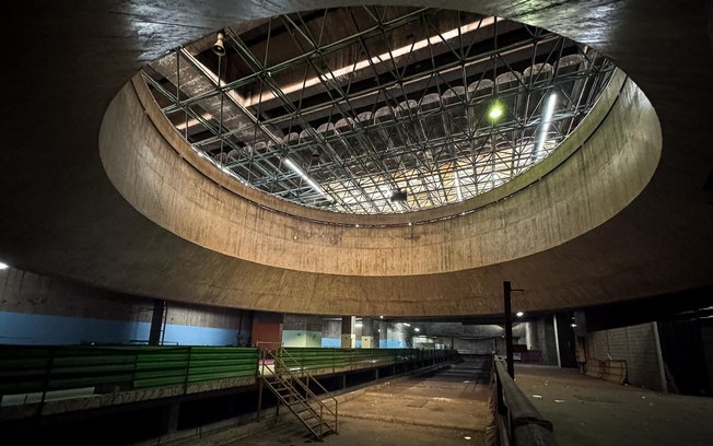 Plataforma construída nos anos 1970 na Estação D. Pedro 2° que nunca foi usada