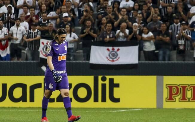 Cássio foi expulso pela segunda vez em sua carreira durante a partida da Copa do Brasil desta quarta-feira