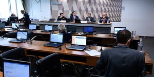 Câmara aprova proposta que reduz penas do 8 de janeiro