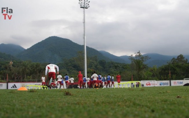 Já no Rio, Flamengo volta aos treinos após o Mundial