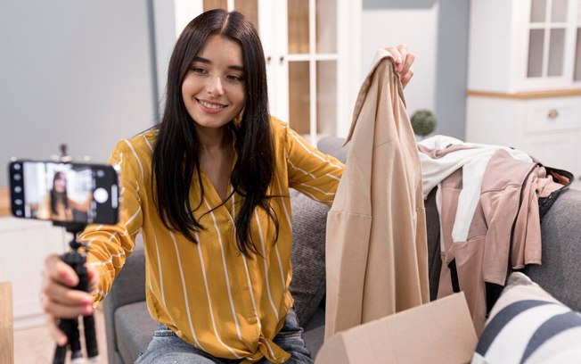 Live commerce deve movimentar US$ 423 bilhões em 2023 Live commerce deve movimentar US$ 423 bilhões em 2023