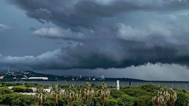 Temporal no Carnaval alaga e causa caos na Grande Porto Alegre