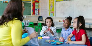 Alunos planejaram envenenar professoras para evitar reprovação