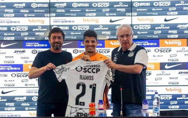 Reforço do Corinthians, Rafael Ramos diz que gosta de desafios e fala sobre concorrência na lateral Reforço do Corinthians, Rafael Ramos diz que gosta de desafios e fala sobre concorrência na lateral