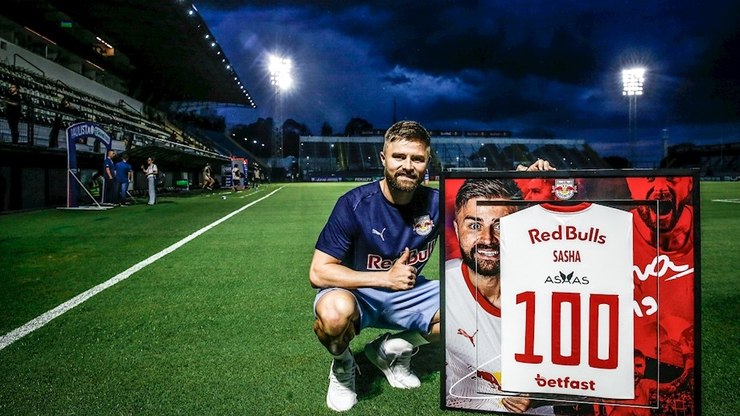 Eduardo Sasha chega ao seu 100º jogo pelo Red Bull Bragantino