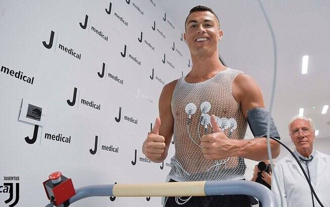 Cristiano Ronaldo durante exames médicos da Juventus