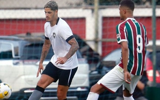JP Galvão pede foco e atenção ao Botafogo no duelo com o Fluminense pelo Brasileiro de Aspirantes