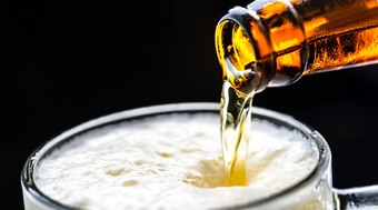 Cerveja%20falsificada%3A%204.430%20litros%20s%C3%A3o%20apreendidos%20em%20atacadista